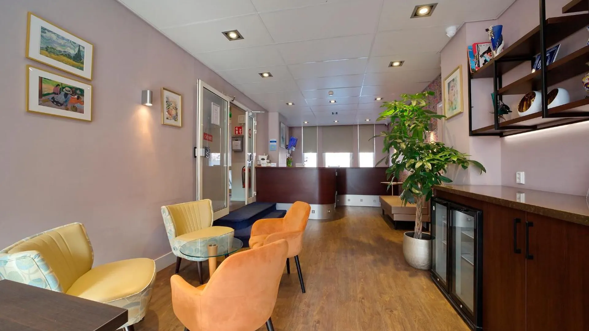 אמסטרדם Aadam Hotel Wilhelmina 3*,